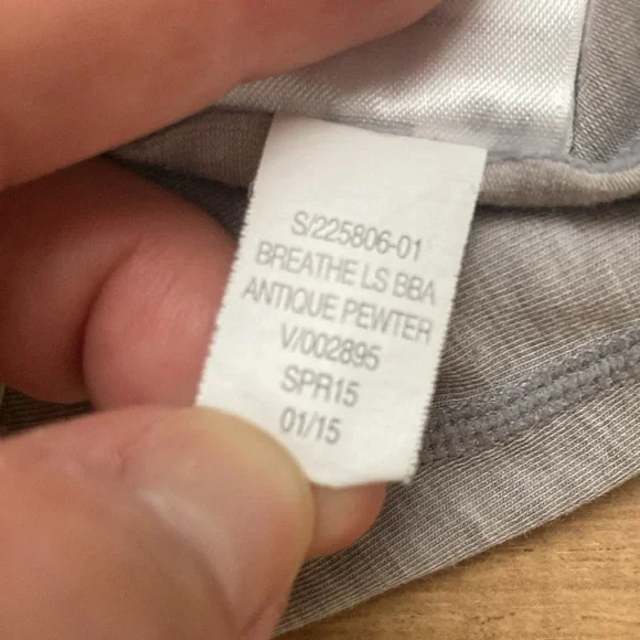 GapFit Breathe Long Sleeve Tee - Picture 9 of 9